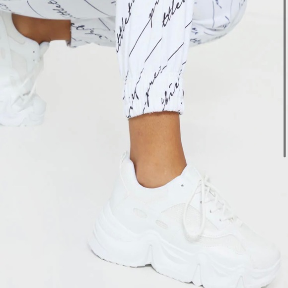 PRETTYLITTLETHING chunky white sneakers - Picture 6 of 6